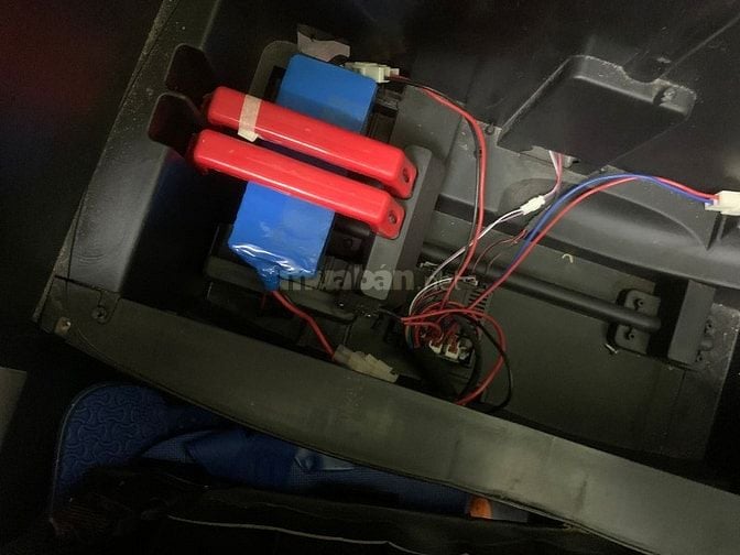 Thanh lý xe địa hình trẻ em ABM 8688