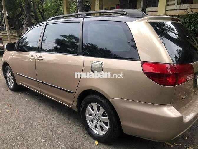 Toyota Sienna Vàng cát 7 chỗ