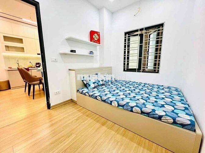 TẬP THỂ NGUYỄN CHÍ THANH - MẶT PHỐ - TẦNG 2 - LÔ GÓC 3 THOÁNG