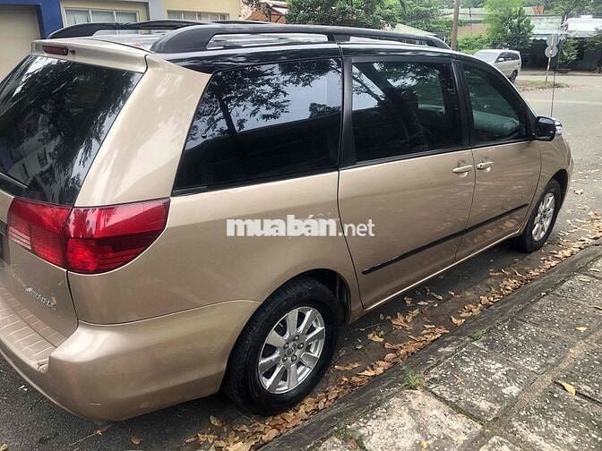 Toyota Sienna Vàng cát 7 chỗ