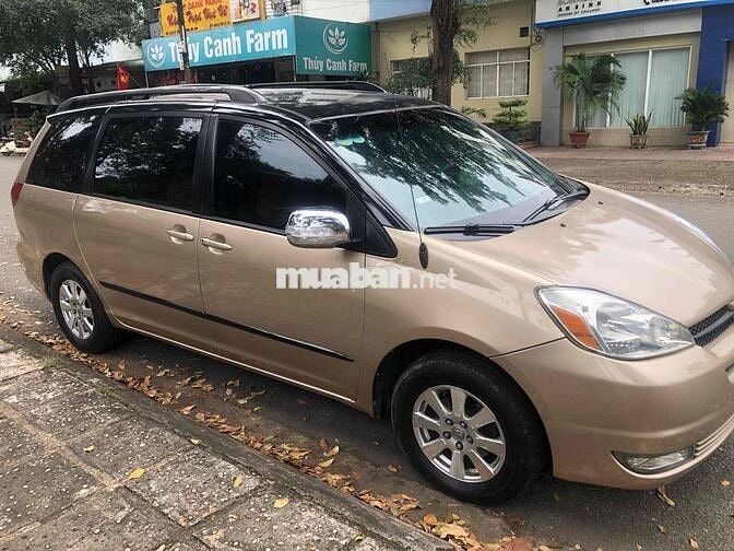 Toyota Sienna Vàng cát 7 chỗ