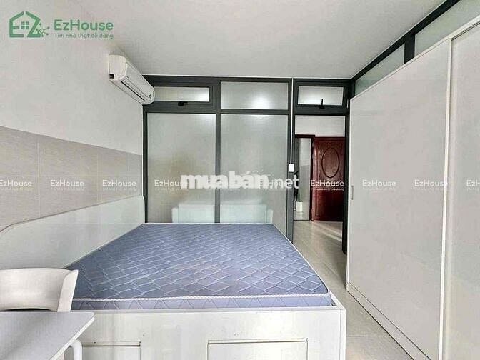 2 Phòng Ngủ - Ban Công - 45m2 - Full Nội Thất - Thang Máy - Sân Bay