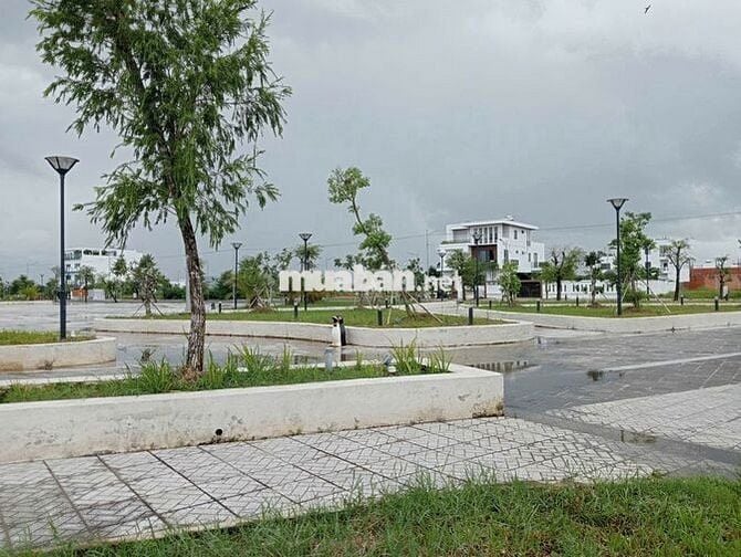 BÁN NỀN GÓC BIỆT THỰ ĐỐI DIỆN HỒ CẢNH QUAN dự án Happy Home Càu Mau