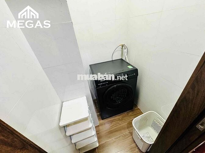 CHO THUÊ 1N1K BAN CÔNG SIÊU RỘNG NGAY HỒ LINH QUANG, ĐỐNG ĐA