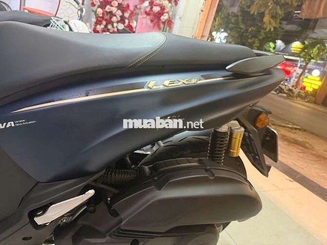 Yamaha Lexi Bản cao cấp Xanh đen