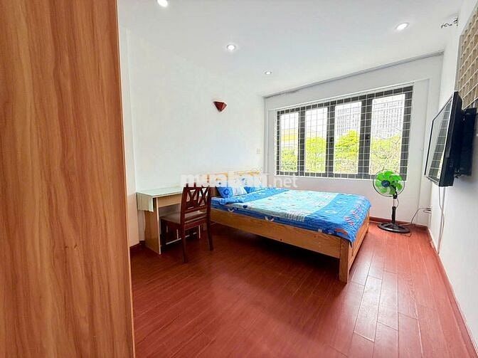 Cho thuê nhà nguyên căn 4 Tầng - 4PN mặt tiền đường Tiểu La - Đà Nẵng