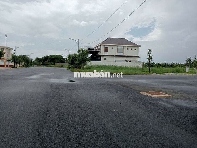 BÁN NỀN GÓC BIỆT THỰ ĐỐI DIỆN HỒ CẢNH QUAN dự án Happy Home Càu Mau