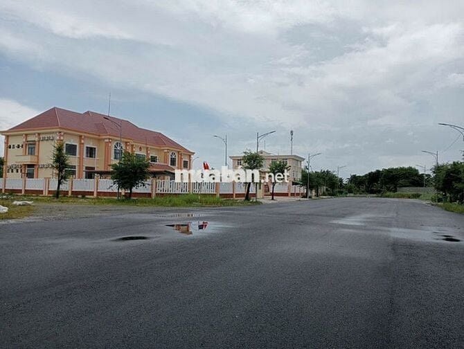 BÁN NỀN GÓC BIỆT THỰ ĐỐI DIỆN HỒ CẢNH QUAN dự án Happy Home Càu Mau