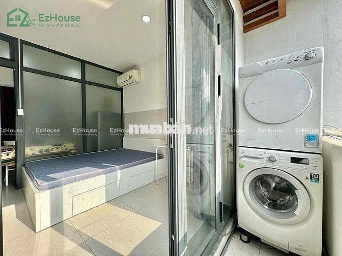 2 Phòng Ngủ - Ban Công - 45m2 - Full Nội Thất - Thang Máy - Sân Bay