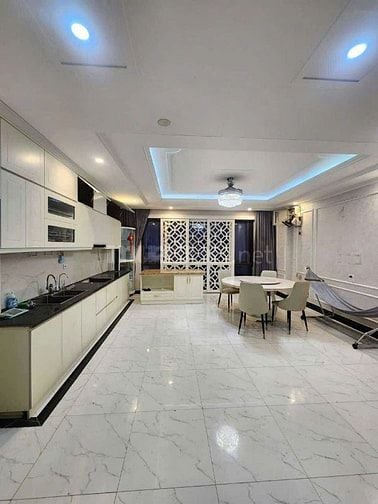 BÁN NHÀ 6 TẦNG LÔ GÓC LIÊN CƠ-Ô TÔ VÀO NHÀ-NGAY TRƯỜNG HỌC-GIÁ 17 TỶ