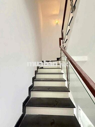 nhà 4x14m trệt 3 lầu 4pn 4wc, hẻm xe tải đường số 6. BHH B Bình Tân