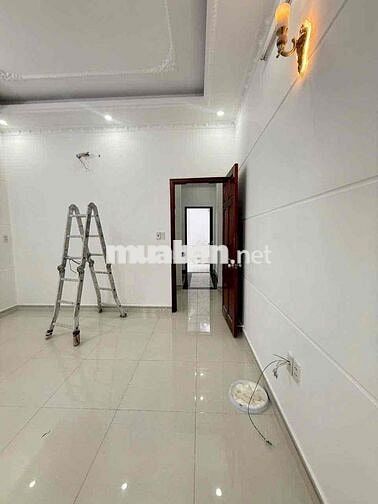 nhà 4x14m trệt 3 lầu 4pn 4wc, hẻm xe tải đường số 6. BHH B Bình Tân