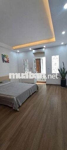 NHÀ PHÚ DIỄN - 4 TẦNG- DÂN XÂY - NGÕ NÔNG - GẦN HỒ - GẦN ĐH TÀI NGUYÊN