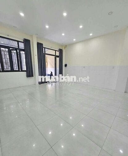 Cho thuê nhà nguyên căn 1 trệt 2 lầu, 4pn,6wc. Xe hơi đậu cửa