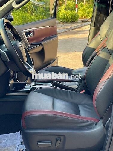 Toyota Fortuner 2020 2.8V 4x4 AT Đen