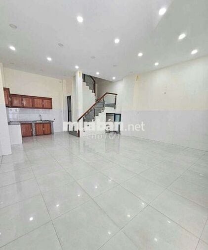 Cho thuê nhà nguyên căn 1 trệt 2 lầu, 4pn,6wc. Xe hơi đậu cửa