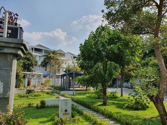 Nhà bán khu nhà ở GV trường Lê Hồng Phong