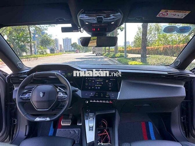 Peugeot 408 2023 GT LINE - 10000 km