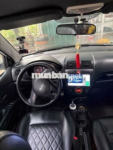 Kia 2011  - 100000 km