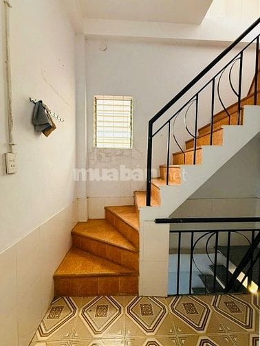 Bán nhà hxh thông trần bá giao,f5,trệt, 3 lầu