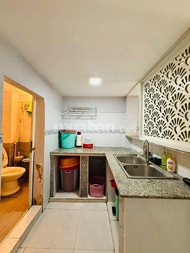 Bán nhà hxh thông trần bá giao,f5,trệt, 3 lầu