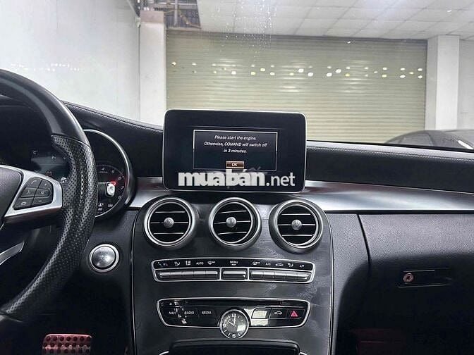 Mercedes-Benz C300 AMG 2015 trắng siêu đẹp êm ái