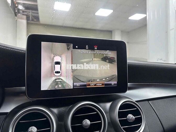 Mercedes-Benz C300 AMG 2015 trắng siêu đẹp êm ái