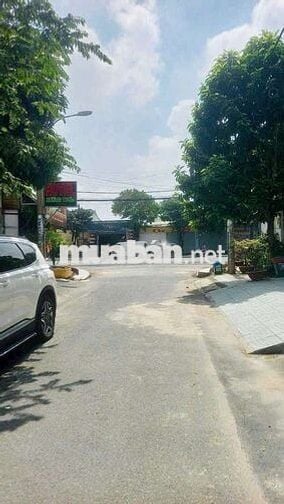 Nhà 1 trệt 3 lầu đừng 6B khu dân cư Vĩnh Lộc BHH B bìn tân