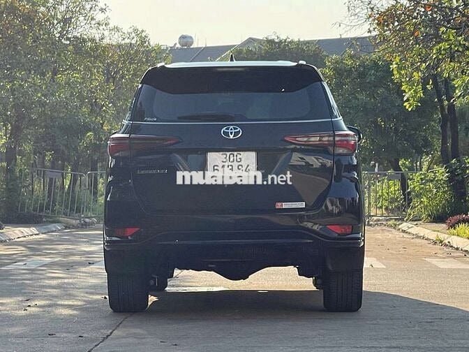 Toyota Fortuner 2020 2.8V 4x4 AT Đen