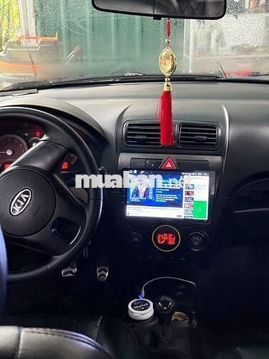 Kia 2011  - 100000 km