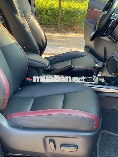 Toyota Fortuner 2020 2.8V 4x4 AT Đen