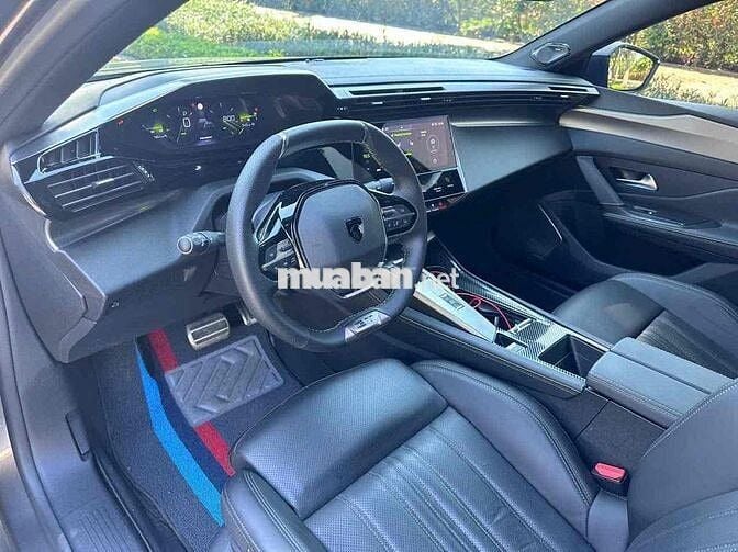 Peugeot 408 2023 GT LINE - 10000 km