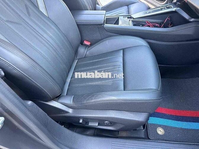 Peugeot 408 2023 GT LINE - 10000 km