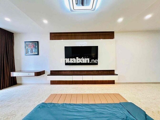 Siêu Phẩm nhà Thang Máy 1 trệt 3 lầu, Mặt tiền đường 12m Hiệp Thành 18