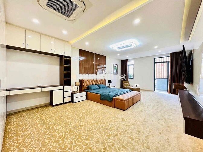 Siêu Phẩm nhà Thang Máy 1 trệt 3 lầu, Mặt tiền đường 12m Hiệp Thành 18