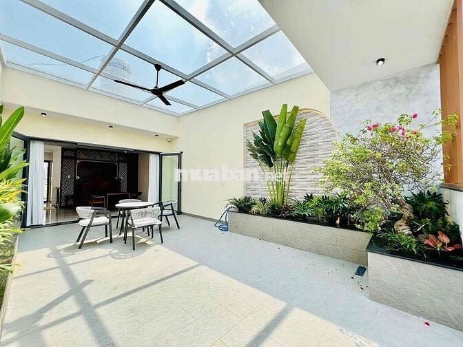 Siêu Phẩm nhà Thang Máy 1 trệt 3 lầu, Mặt tiền đường 12m Hiệp Thành 18