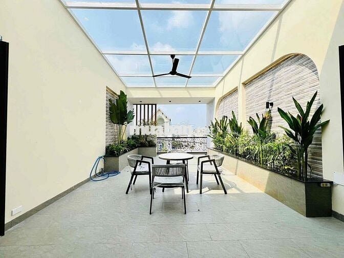 Siêu Phẩm nhà Thang Máy 1 trệt 3 lầu, Mặt tiền đường 12m Hiệp Thành 18