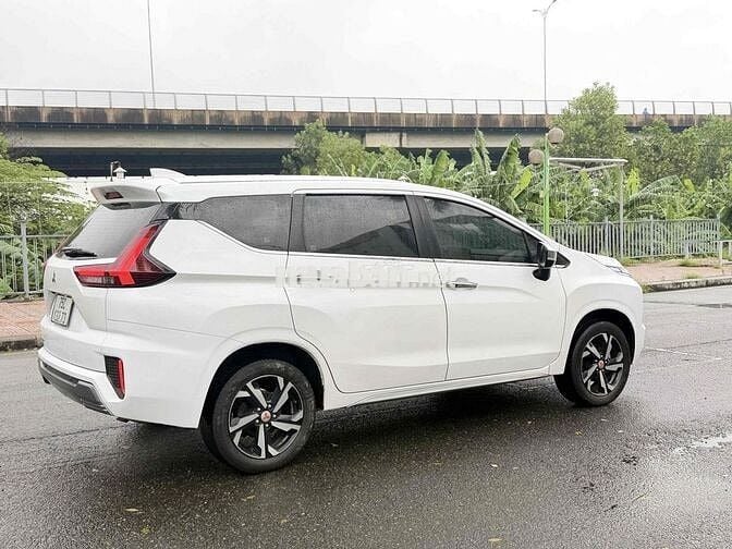 Mitsubishi Xpander 2022 AT Premium