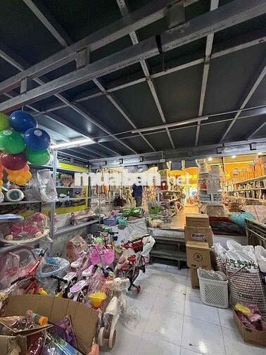 Cho thuê mặt bằng chợ Lý Văn Sâm ( DT : 10m * 25m )