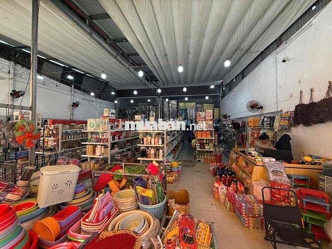 Cho thuê mặt bằng chợ Lý Văn Sâm ( DT : 10m * 25m )