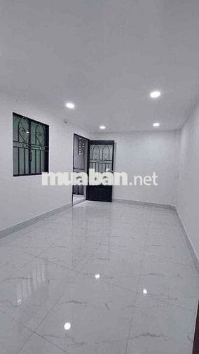 Nhà hẻm Nguyễn Đình Chiểu, 2 lầu khúc 2 chiều mới sạch sẽ