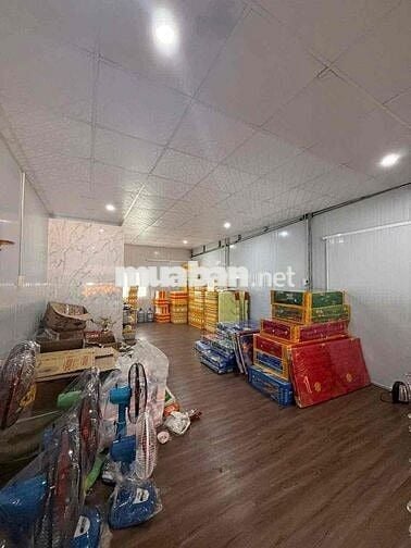 Cho thuê mặt bằng chợ Lý Văn Sâm ( DT : 10m * 25m )