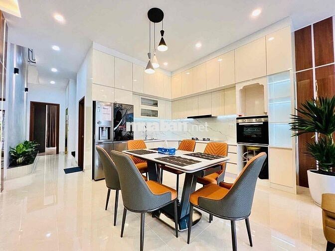 Siêu Phẩm nhà Thang Máy 1 trệt 3 lầu, Mặt tiền đường 12m Hiệp Thành 18