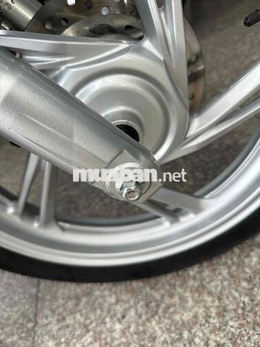 SH 160i ABS + HSTC 2025 Trắng BSTP Chính Chủ