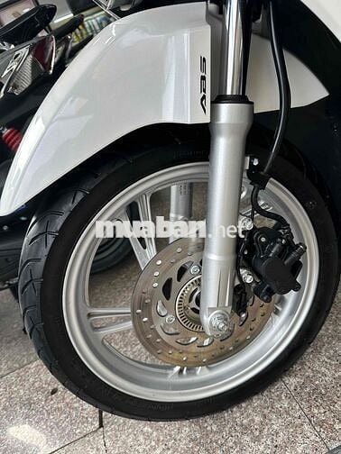 SH 160i ABS + HSTC 2025 Trắng BSTP Chính Chủ