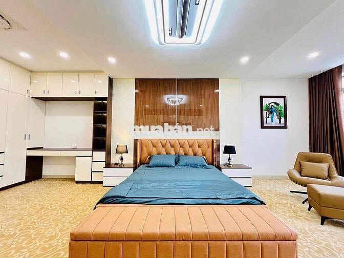 Siêu Phẩm nhà Thang Máy 1 trệt 3 lầu, Mặt tiền đường 12m Hiệp Thành 18