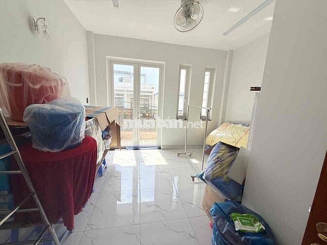 Nhà Thủ Đức - Bốn Tầng - KDC Đồng Bộ - Hoàn Công. - Giá Cạnh Tranh