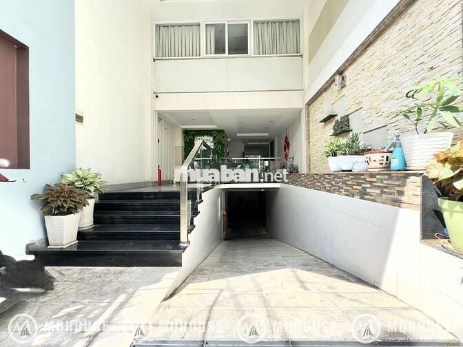 Căn Hộ Bancol Thang Máy Hầm Xe Giặt Riêng_Lê Văn Sỹ Q3