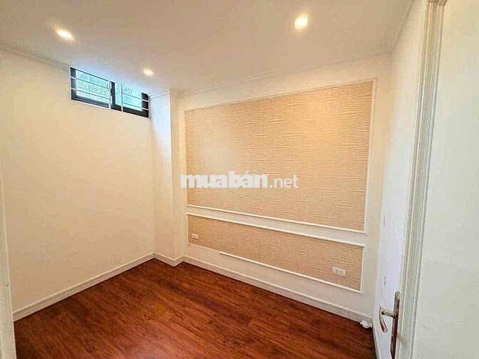 DT 34 M x6 TẦNG MT 4,2 M  phố Thuỵ khuê gồm 3 ngủ