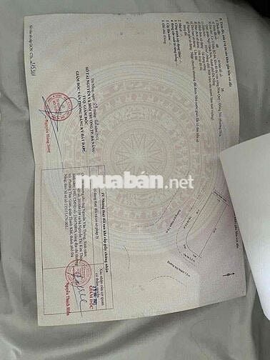 Bán nhanh lô đất 2 Mt diện tcish lớn.